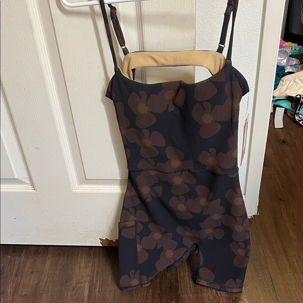 Elegant Floral Print Jumpsuit in Black and Brown